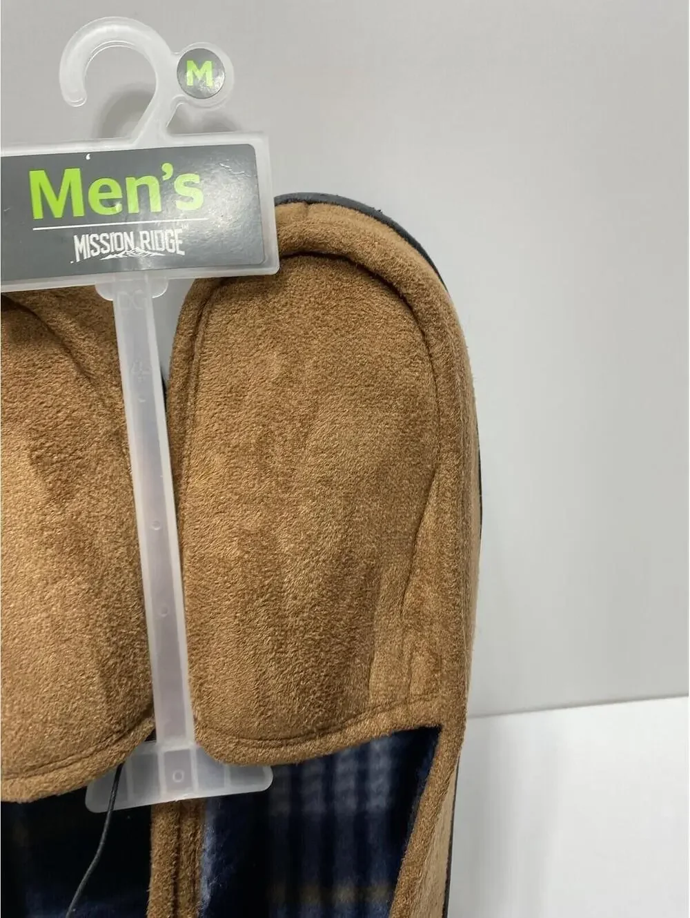 Men’s Slippers Medium 9/10 -Tan - Brand New, Cozy and Comfortable Slip On